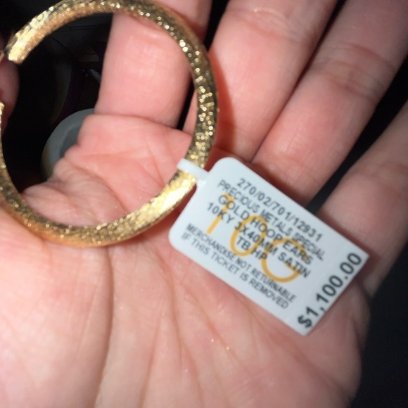 10KY Gold Hoop earrings - Picture 2 of 2